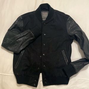 Gap real leather sleeved bomber jacket size Xs